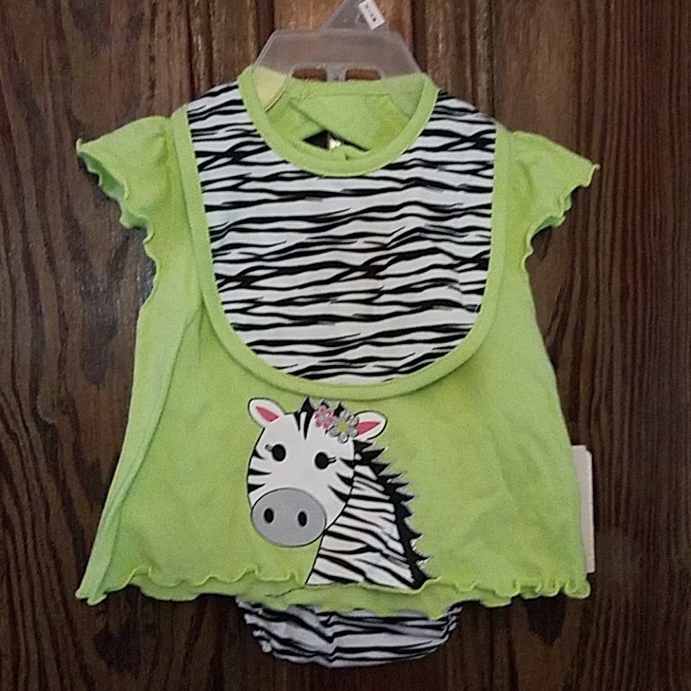 5/$13 Zebra Outfit NWT
